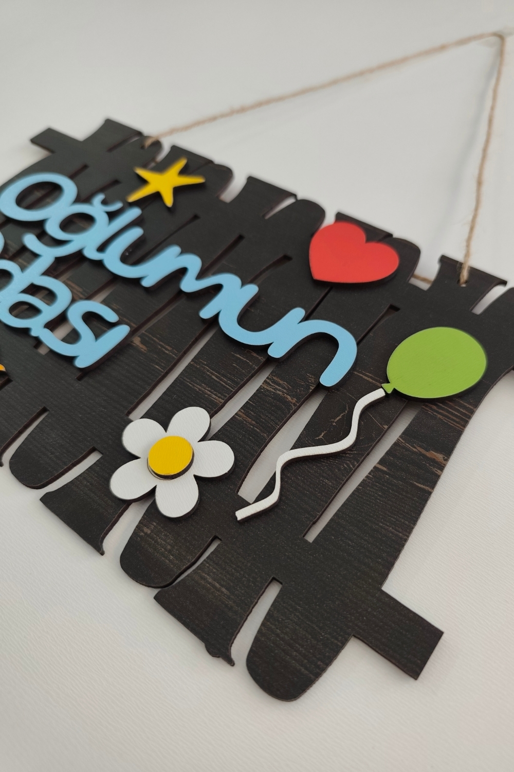 Oğlumun Odası Yazılı Lazer Kesim Çit Figürlü Mdf Kapı Süsü - Rebap 