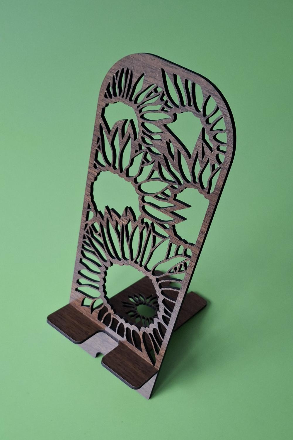 Masa Düzeni ve Şıklık İçin Desenli Ahşap MDF Telefon Standı