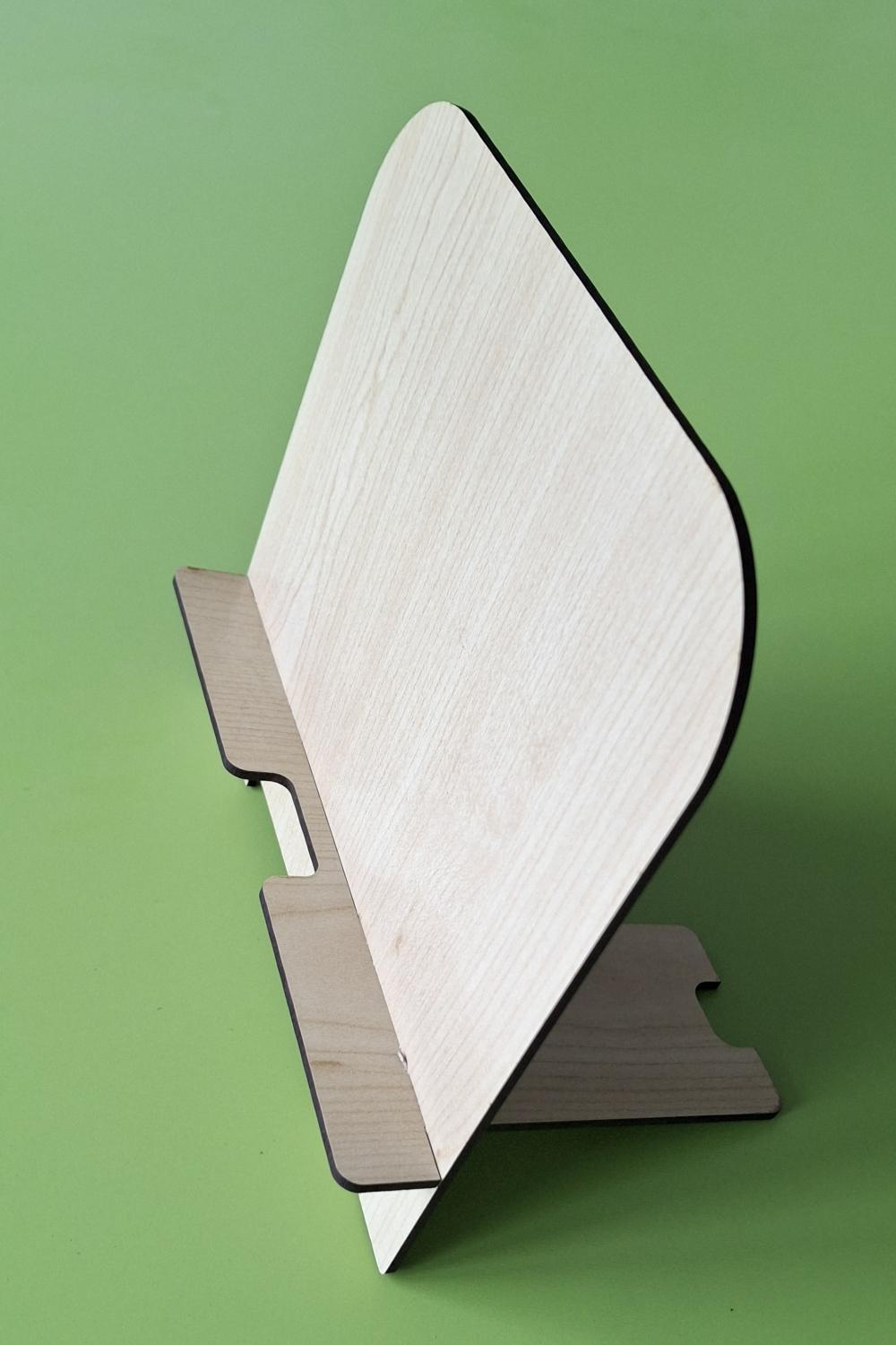 Masa Düzeni ve Şıklık İçin Desenli Ahşap MDF Tablet ve Telefon Standı