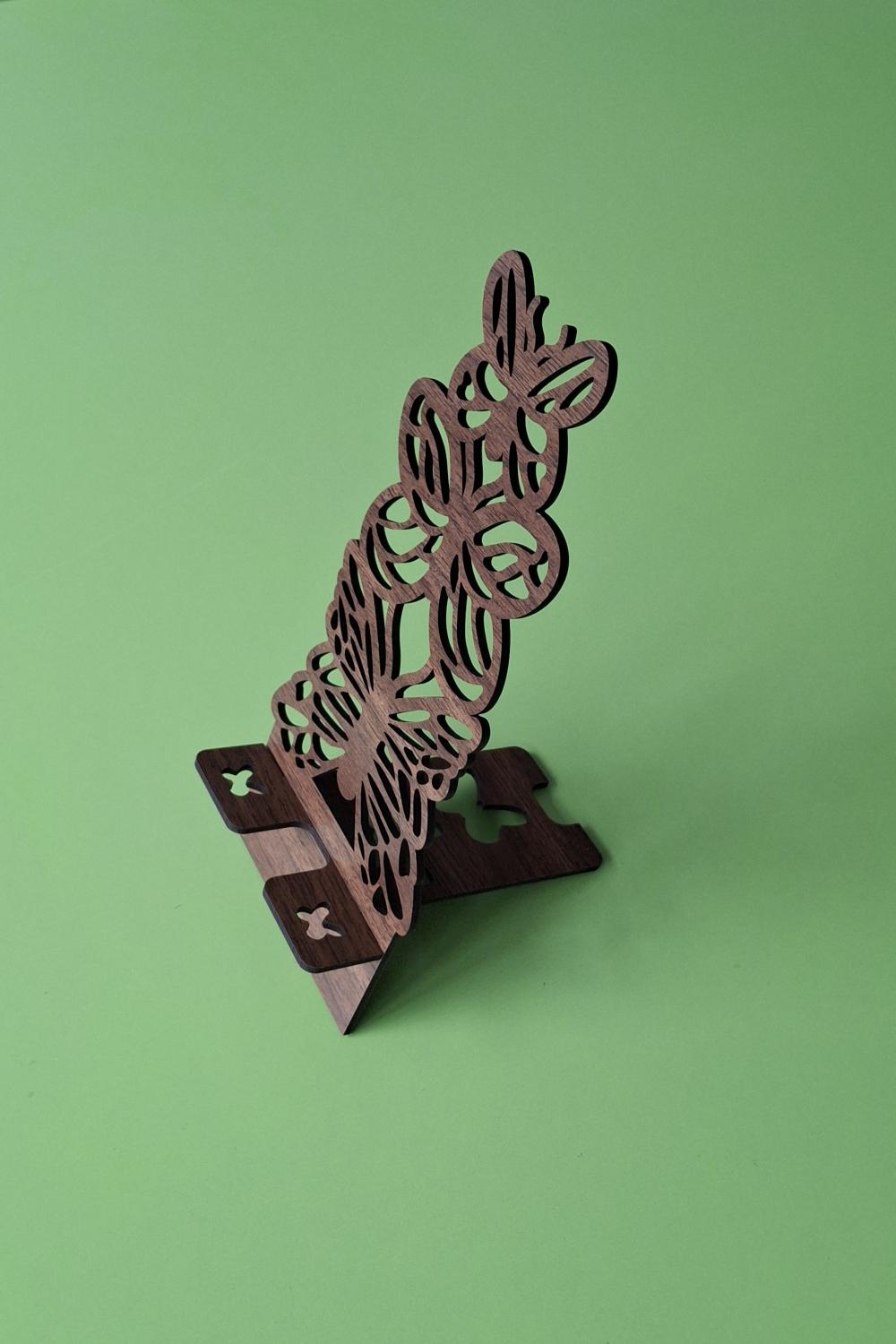 Masa Düzeni ve Şıklık İçin Desenli Ahşap MDF Telefon Standı
