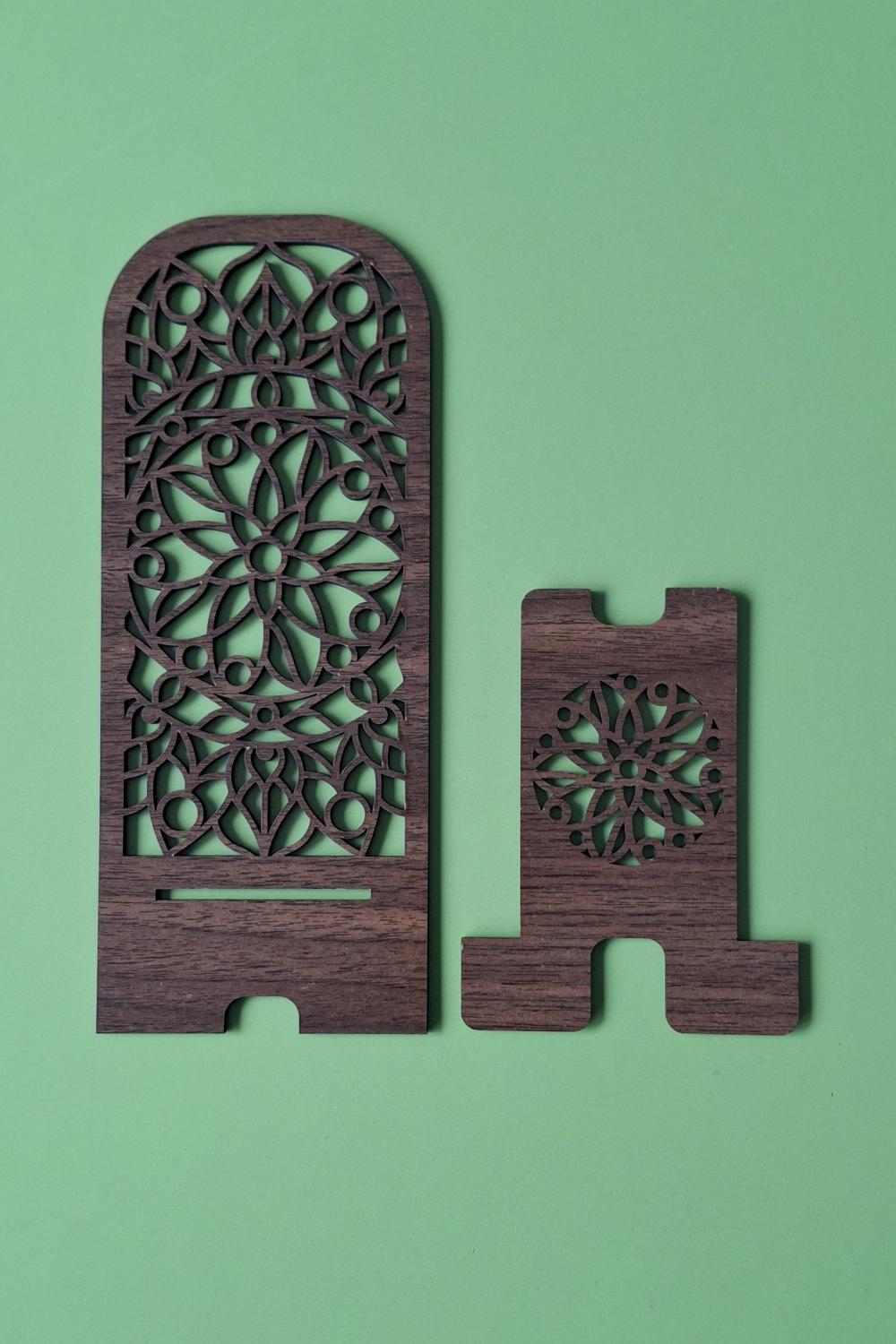 Masa Düzeni ve Şıklık İçin Desenli Ahşap MDF Telefon Standı