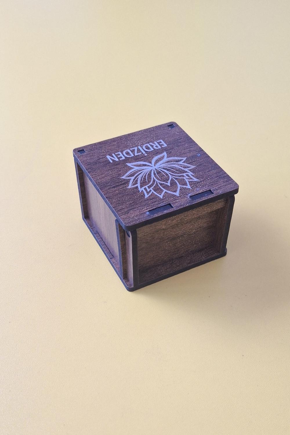 Kişiye Özel Lotus Çiçeği Desenli Çok Amaçlı Kutu - 6 x 5,5 X 4 cm