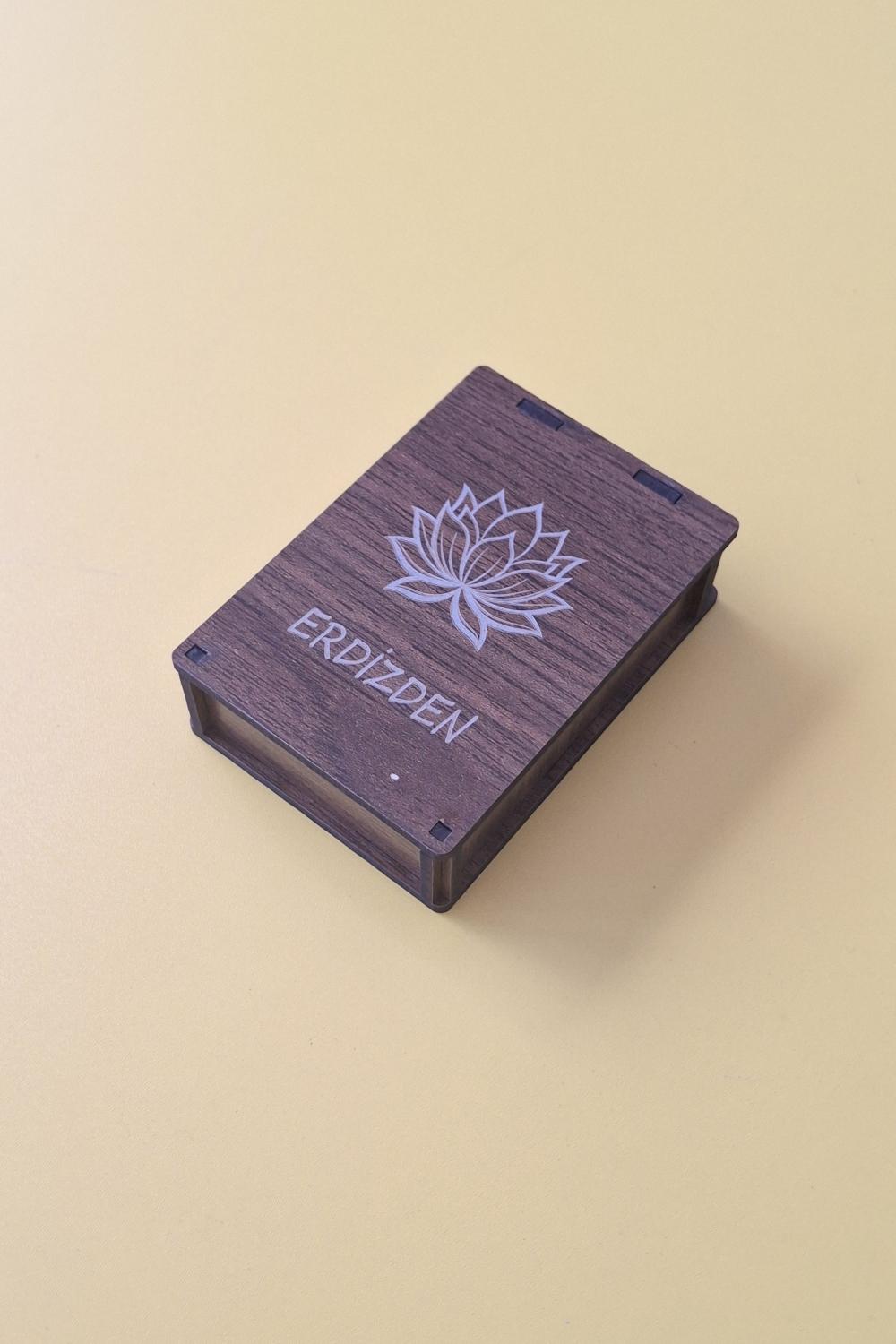 Kişiye Özel Lotus Çiçeği Desenli Çok Amaçlı Kutu - 9,5 x 6,5 X 2,5 cm