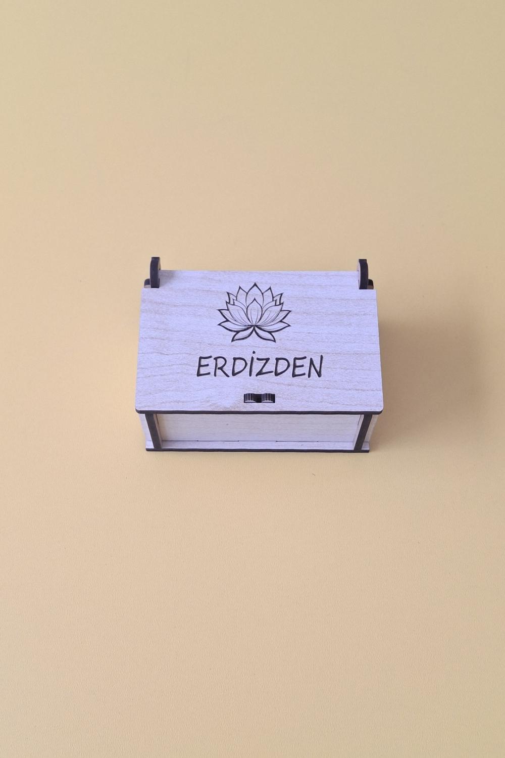Kişiye Özel Lotus Çiçeği Desenli Çok Amaçlı Kutu - 8 x 5,5 X 3,5 cm