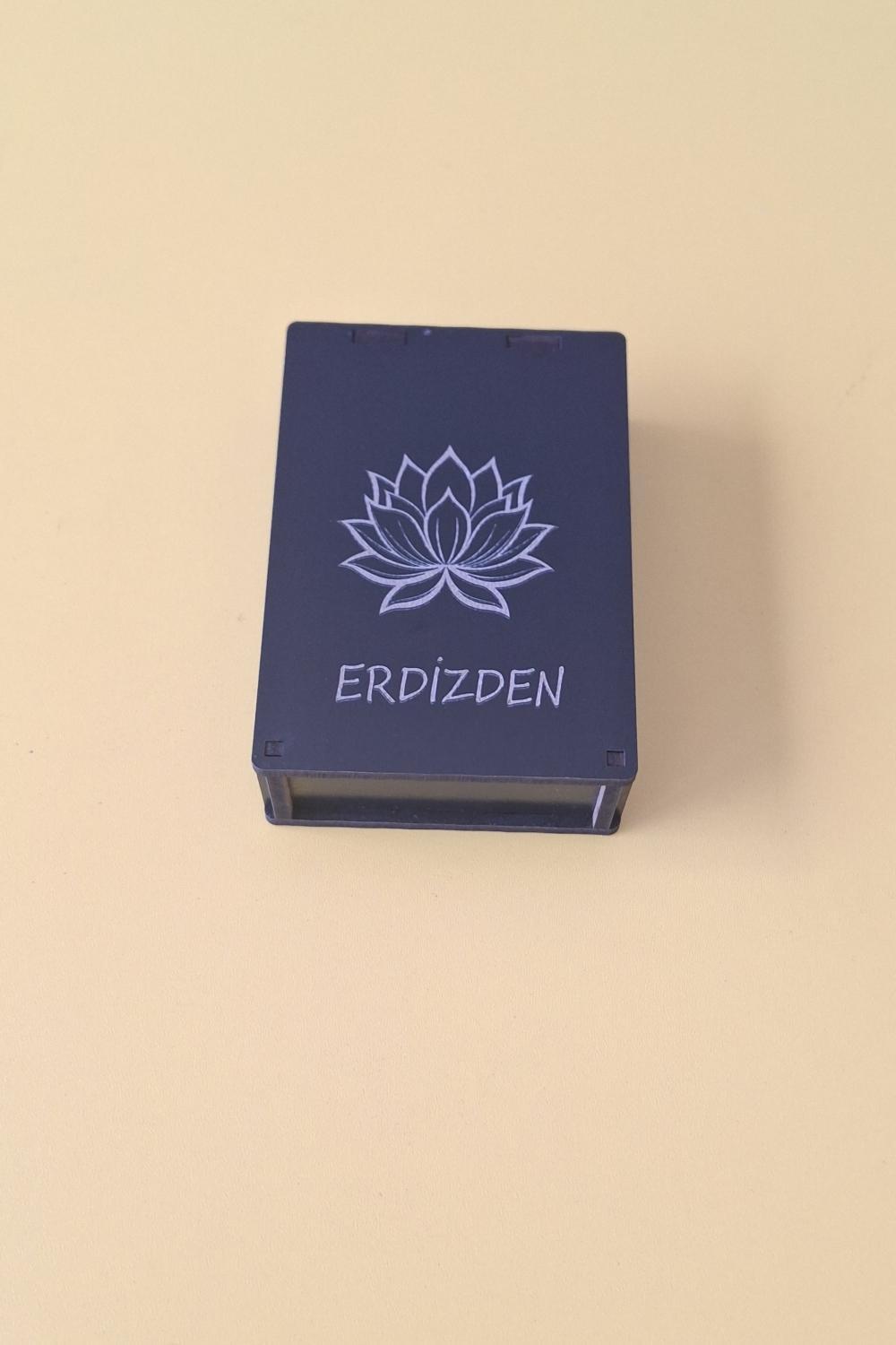 Kişiye Özel Lotus Çiçeği Desenli Çok Amaçlı Kutu - 9,5 x 6,5 X 2,5 cm