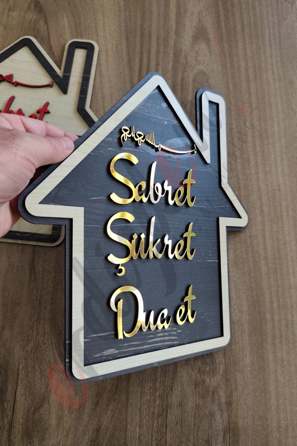 Sabret Şükret Dua Et Yazılı Mdf Kapı Süsü - Gold Yazılı