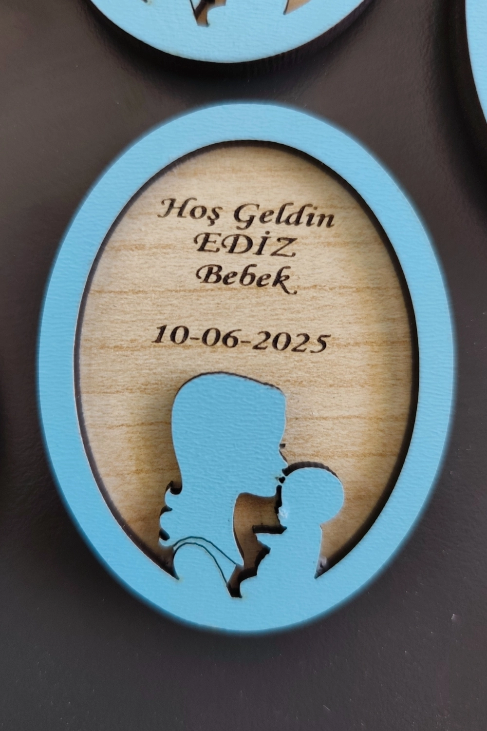  Anne Çocuk Figürlü Ahşap Yenidoğan Magnet