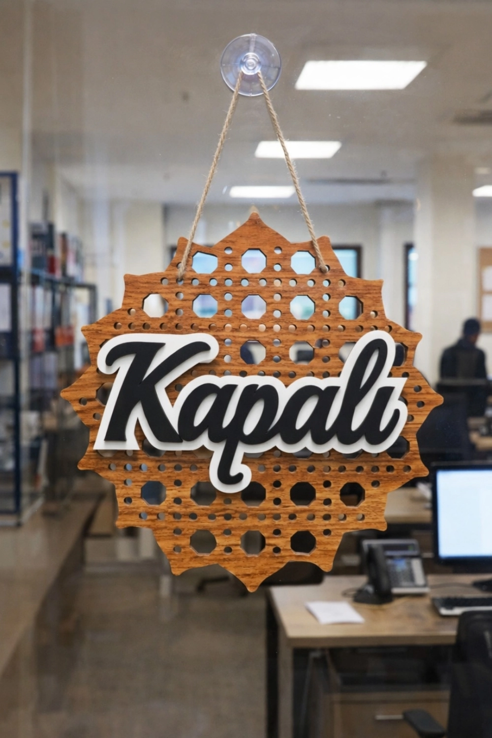 Rattan 5 Katmanlı Model AÇIK-KAPALI Tabelası - Ceviz