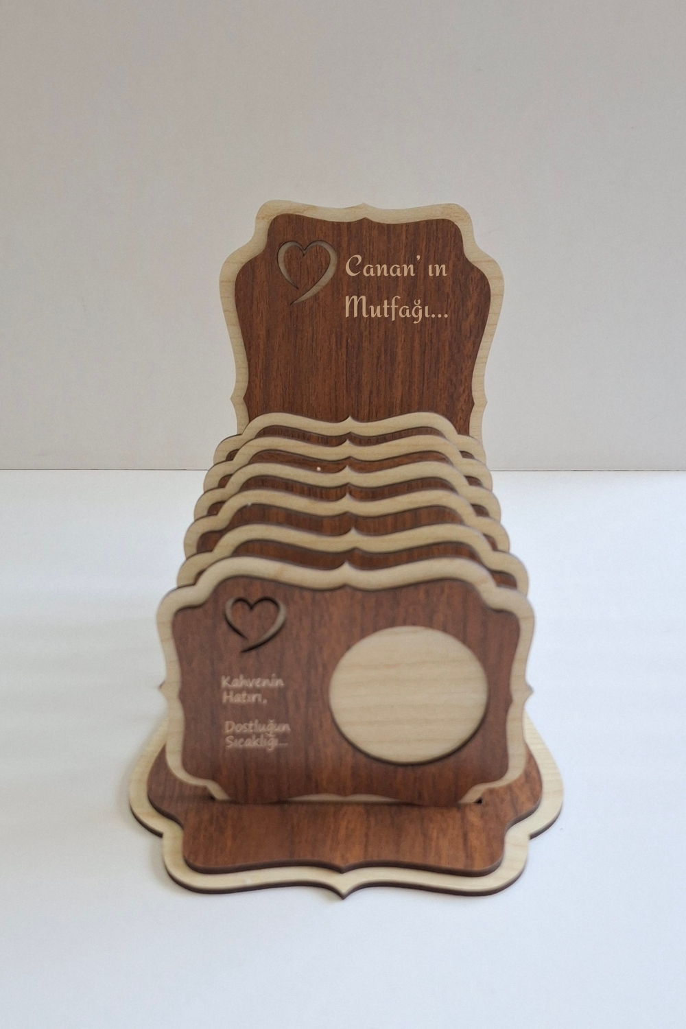 Erdizden Özel Yazılı 6 Adet Ahşap Lazer Kesim Bardak ve Fincan Altlığı Set - Ceviz