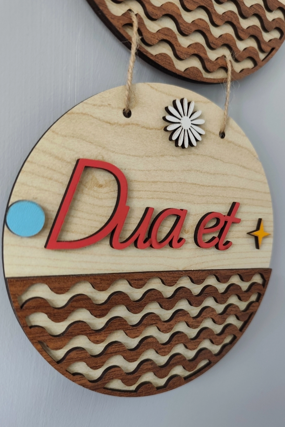 Sabret Şükret Dua Et Yazılı Mdf Kapı Süsü - Akçaağaç