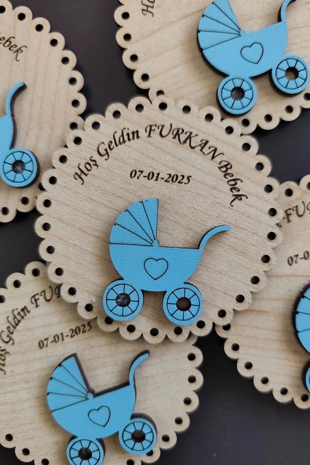 Yuvarlak Bebek Arabası Figürlü Ahşap Yenidoğan Magnet